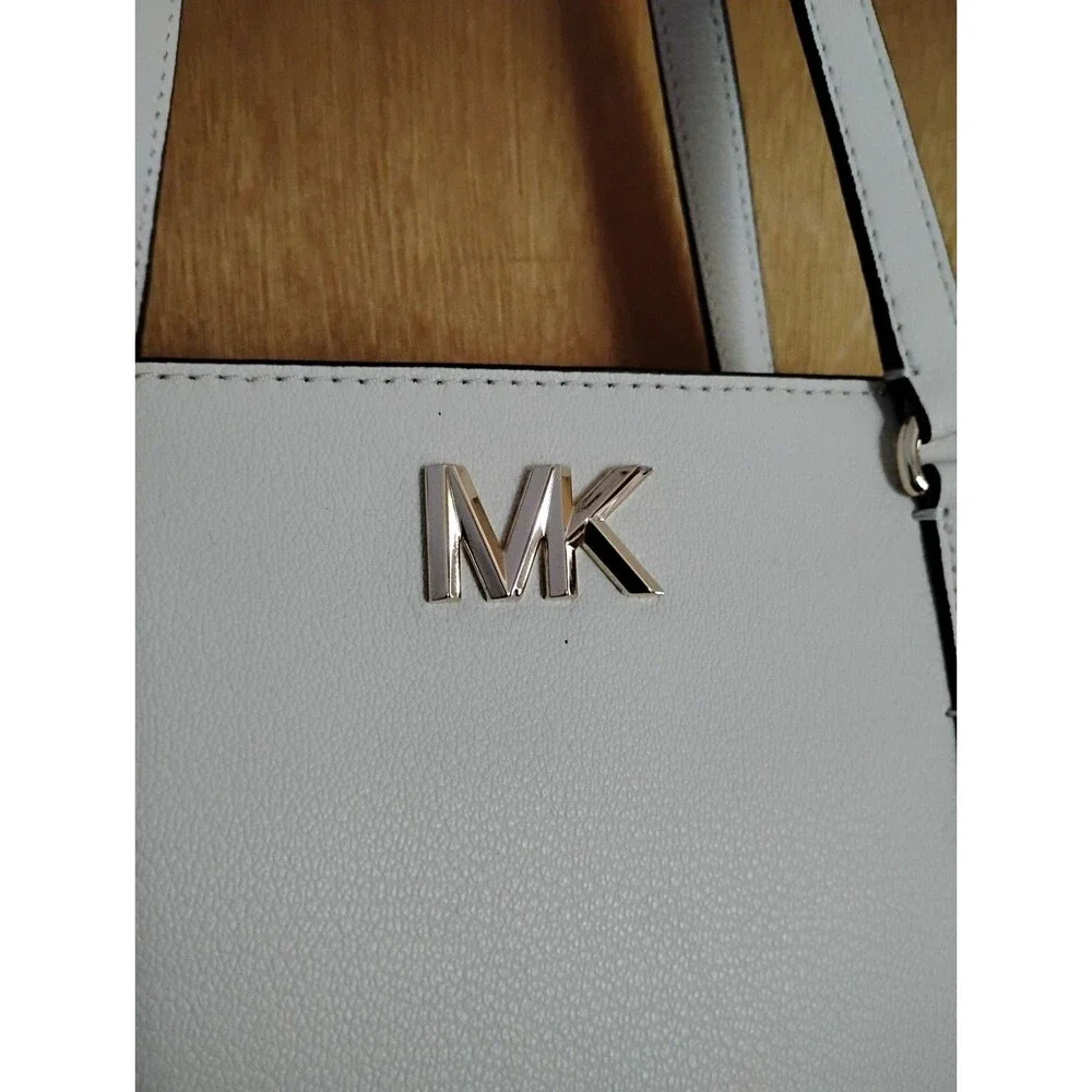 Michael Kors Brand NWT White Sylvia Medium/ Large Tote Shoulder Bag Handbag